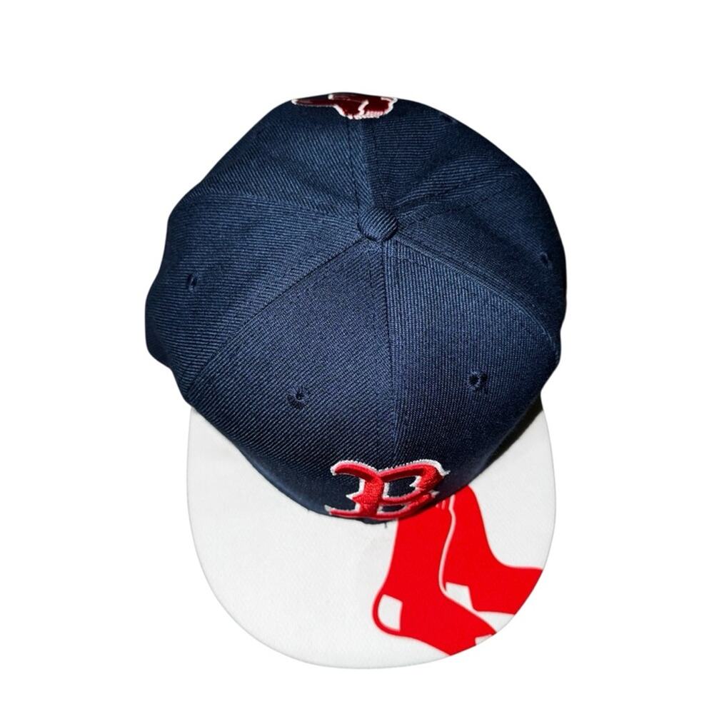 New Era Boston Red Socks Snap back Hat With Red Socks On Brim - Picture 2 of 8